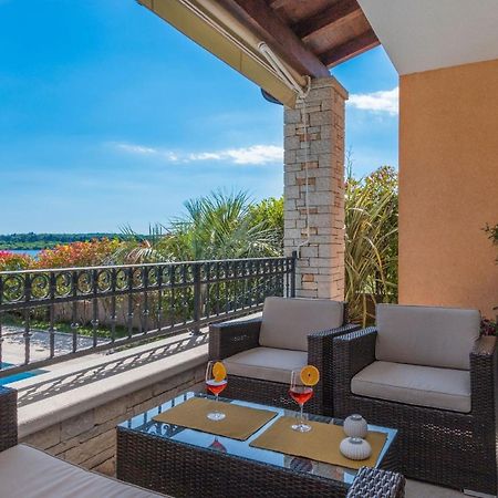Ferienhaus In Pomer Mit Privatem Beheizten Pool Und Meerblick Экстерьер фото